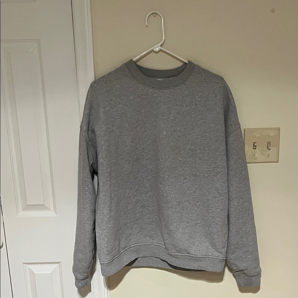Alo Yoga Gray Pullover Sweatshirt
